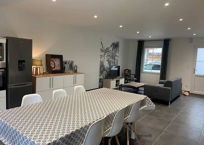 Les Prunelles Maison De Village De 4 A 8 Personnes